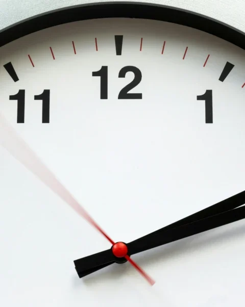 Digital Marketing for Real Estate: A 5 Minute Masterclass by DS.Emotion 1